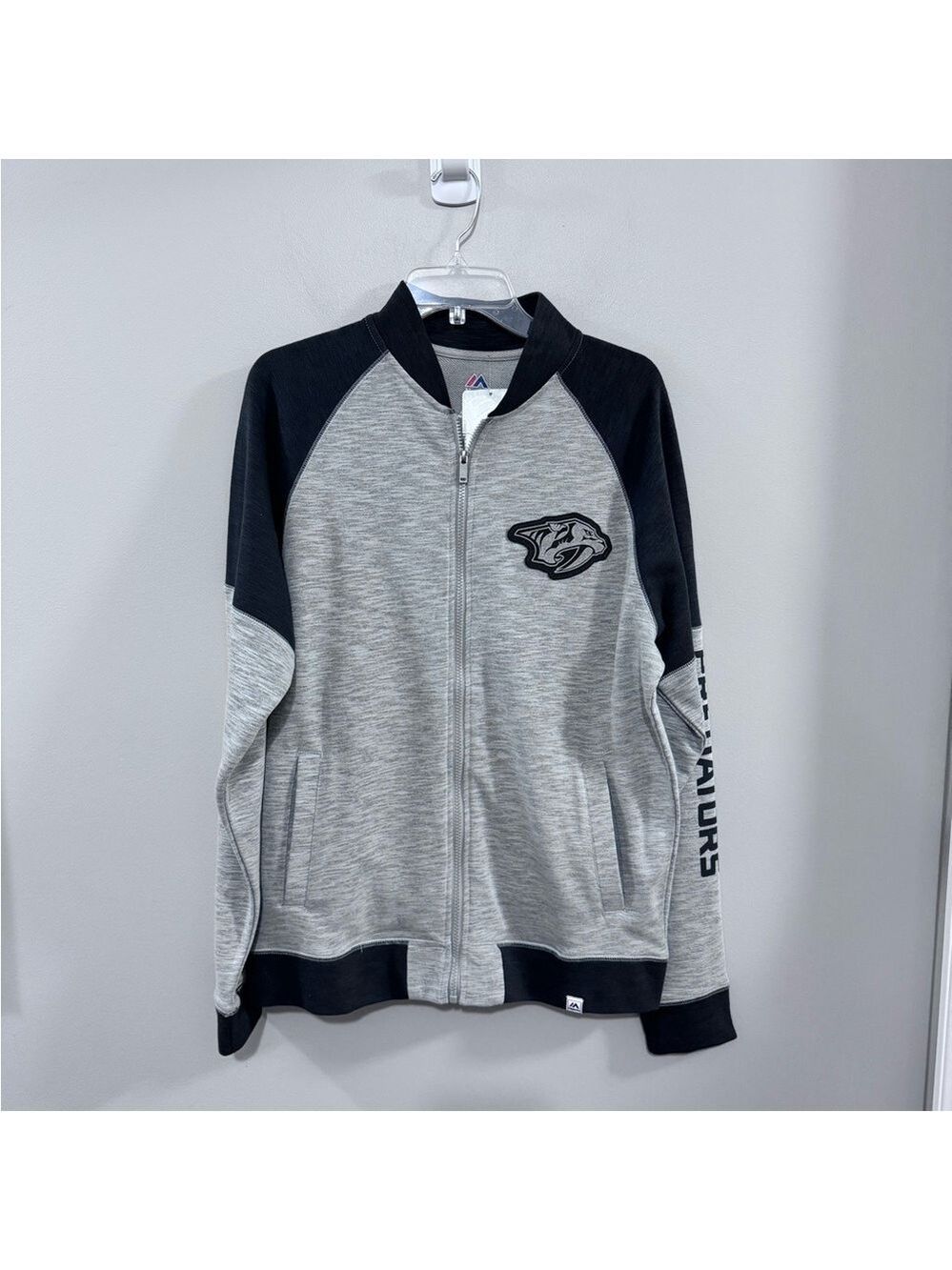 NWT Majestic NHL Nashville Predators Gray and Black Zip-Up Jacket. Size M